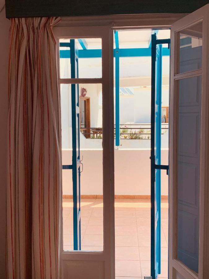 Manousos Rooms アダマス エクステリア 写真